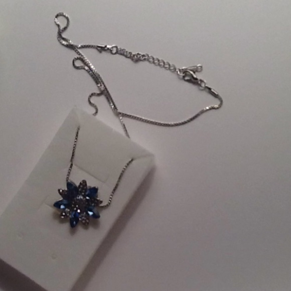 Jewelry - Picture 2 of 3